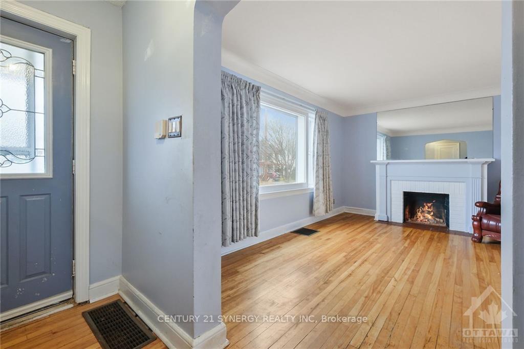 Photo 3 of 41 Columbus Avenue, Ottawa, Overbrook — HOMEH