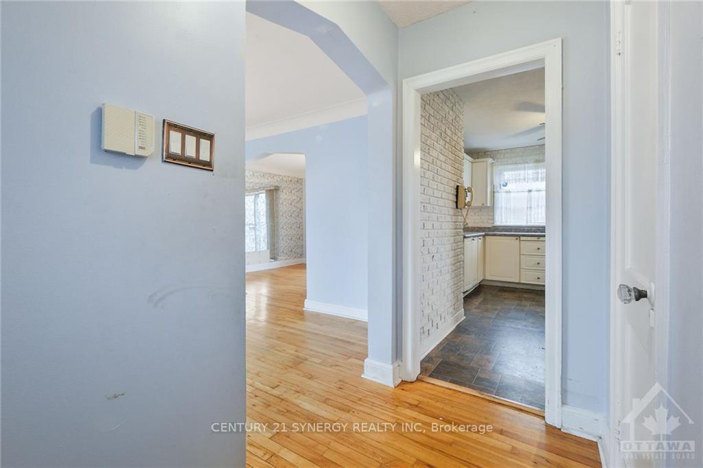 Photo 4 of 41 Columbus Avenue, Ottawa, Overbrook — HOMEH