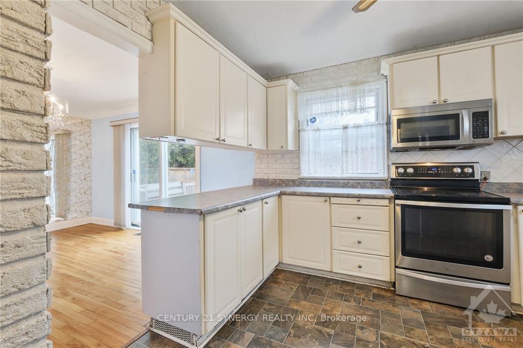 Photo 10 of 41 Columbus Avenue, Ottawa, Overbrook — HOMEH