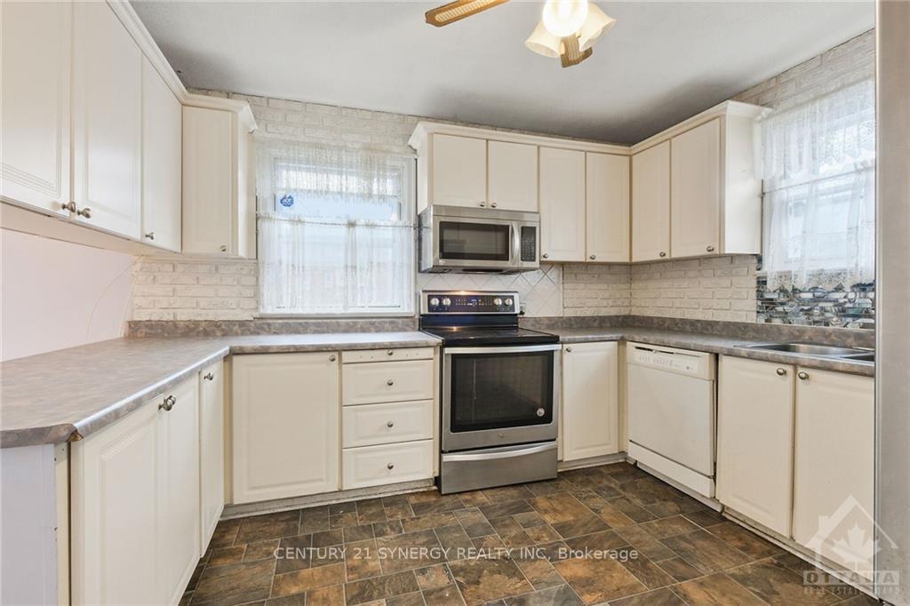 Photo 11 of 41 Columbus Avenue, Ottawa, Overbrook — HOMEH