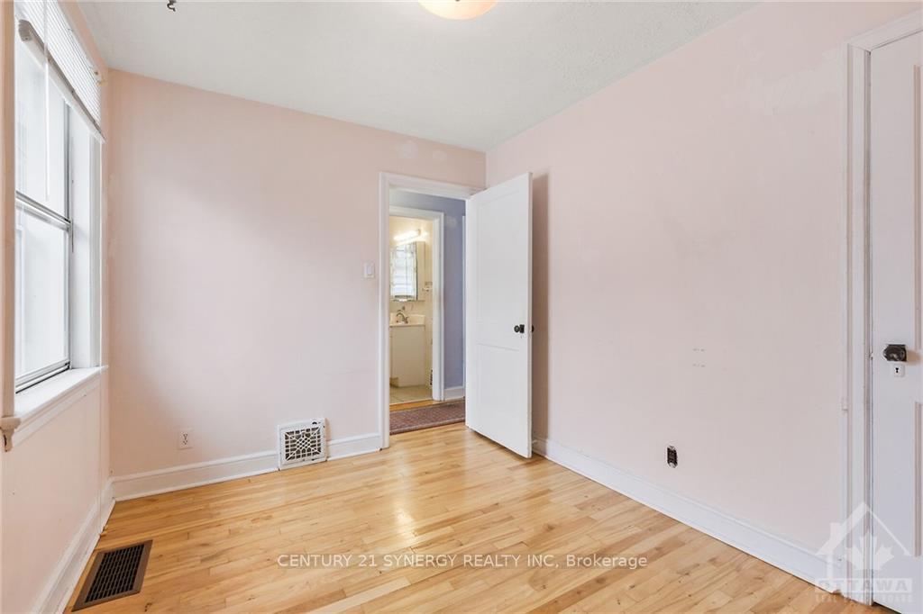 Photo 15 of 41 Columbus Avenue, Ottawa, Overbrook — HOMEH
