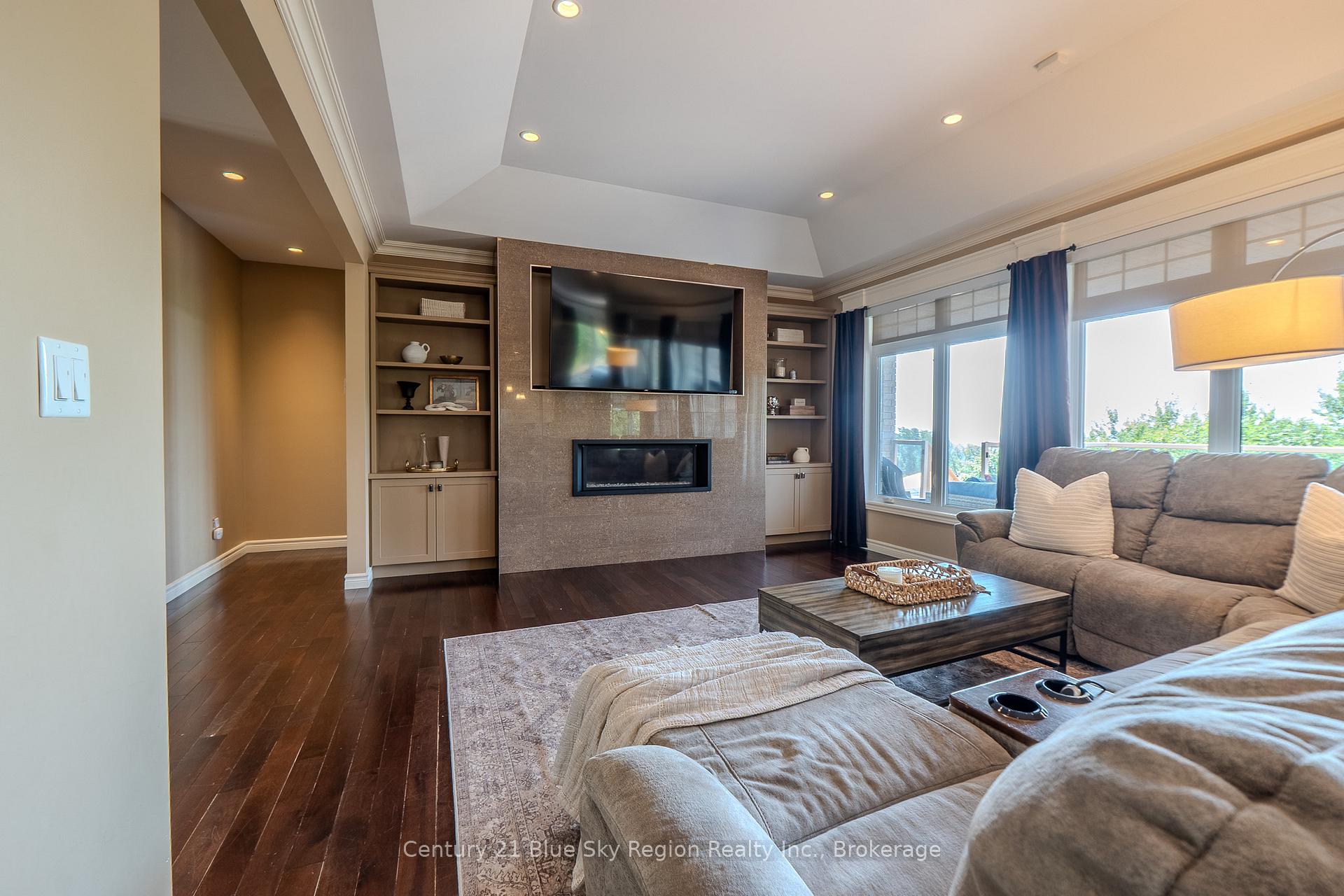 Photo 7 of 435 Surrey Drive, North Bay, Airport — HOMEH