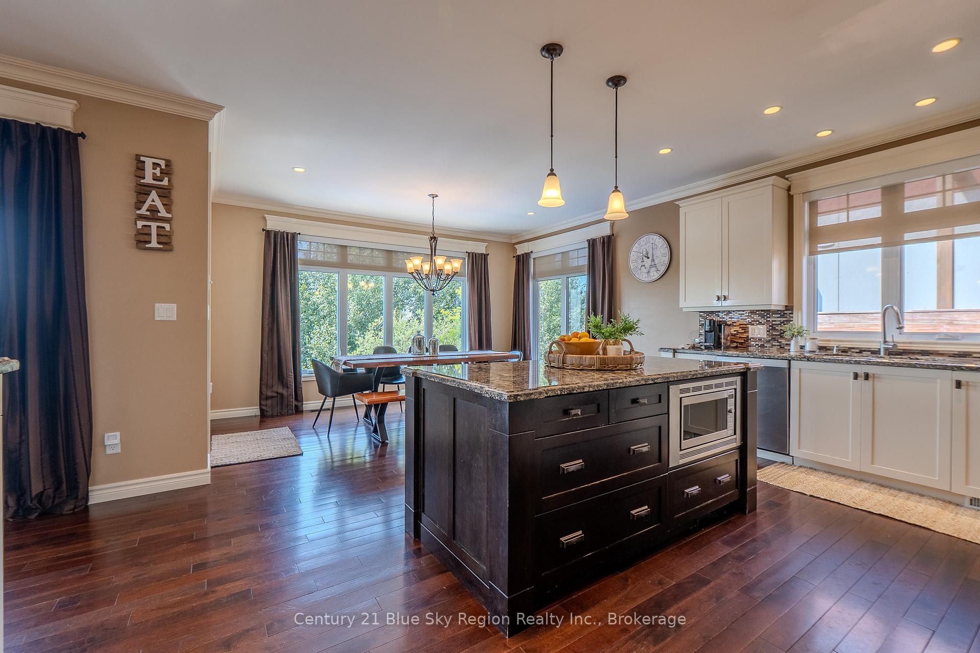 Photo 12 of 435 Surrey Drive, North Bay, Airport — HOMEH