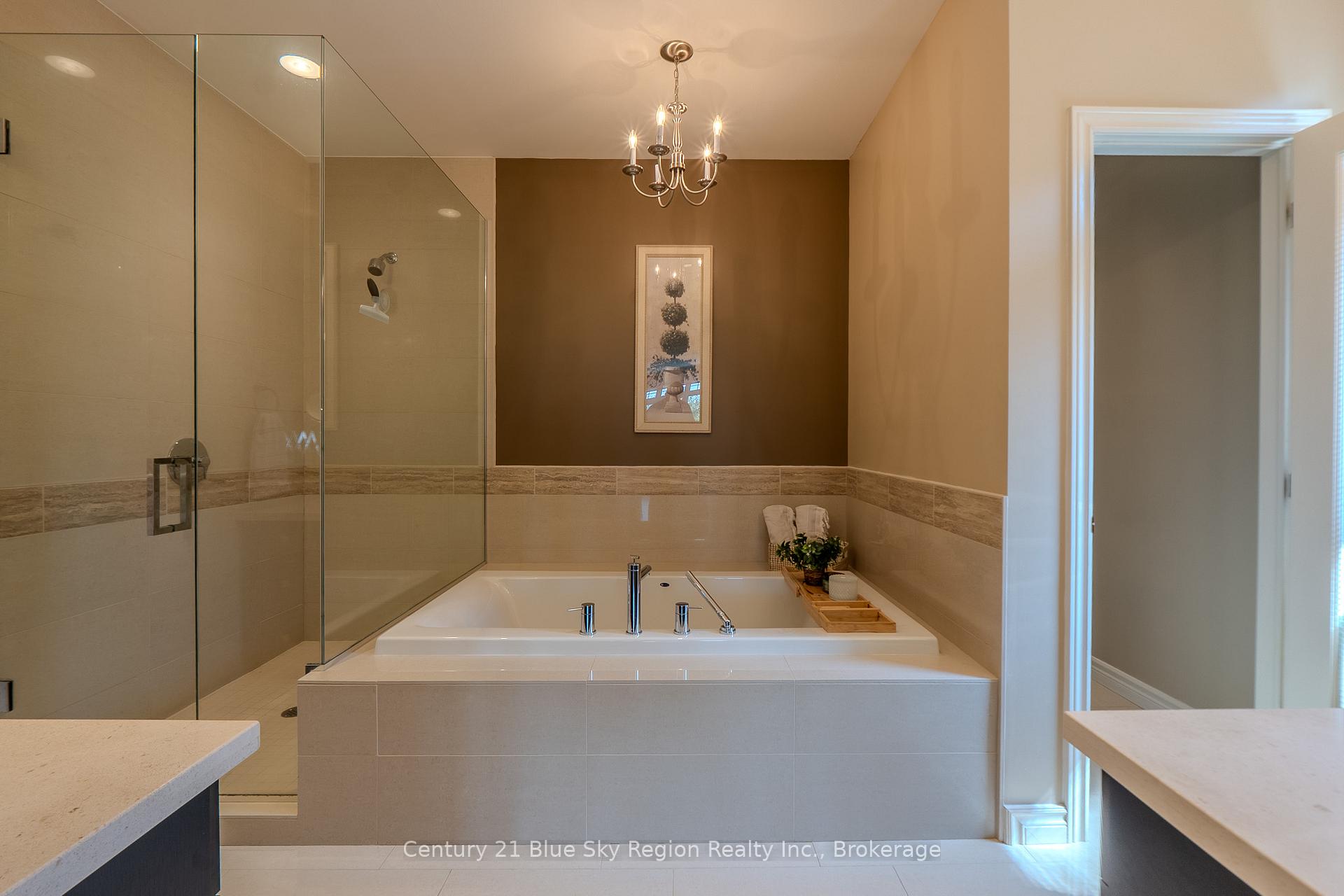 Photo 19 of 435 Surrey Drive, North Bay, Airport — HOMEH