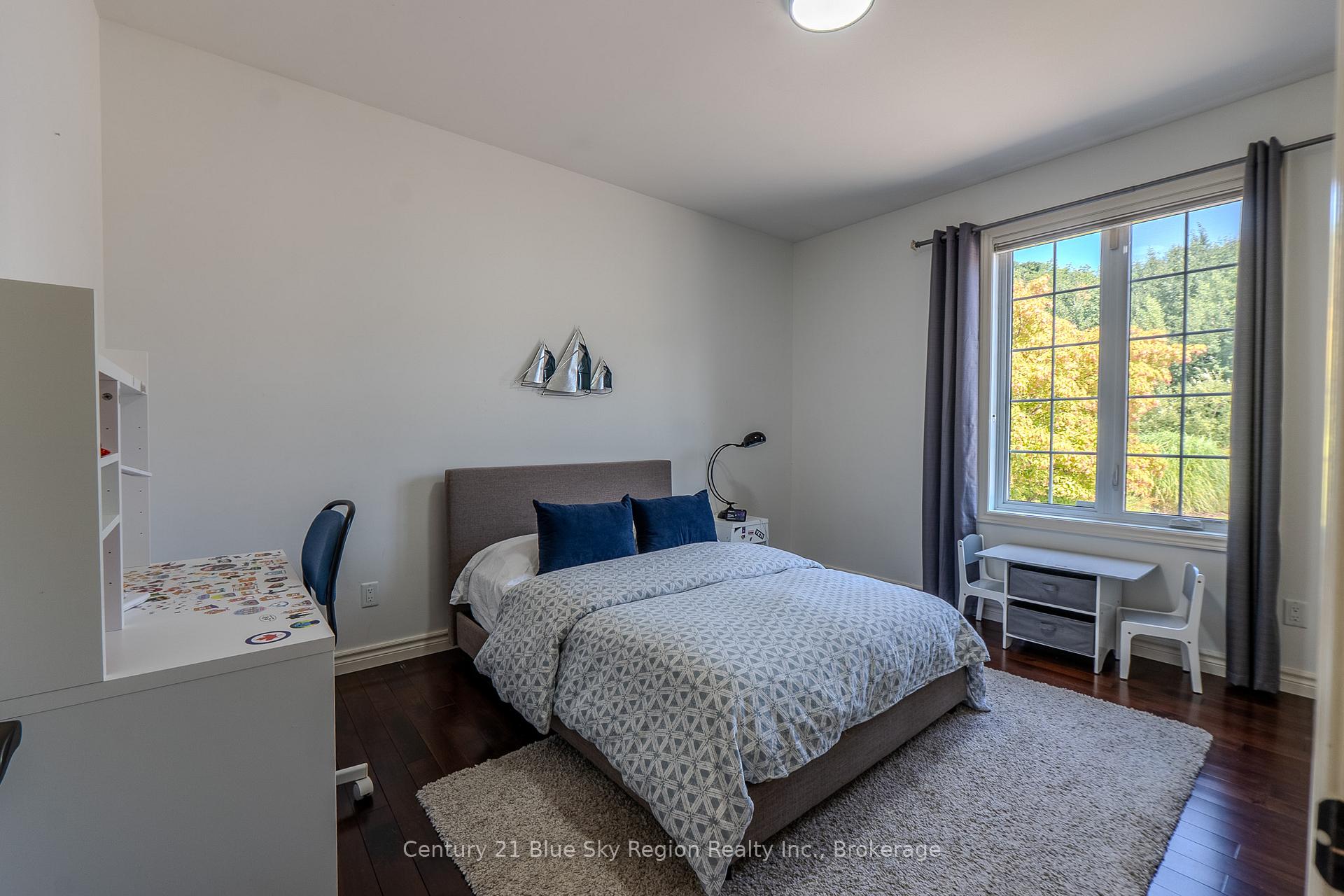 Photo 22 of 435 Surrey Drive, North Bay, Airport — HOMEH