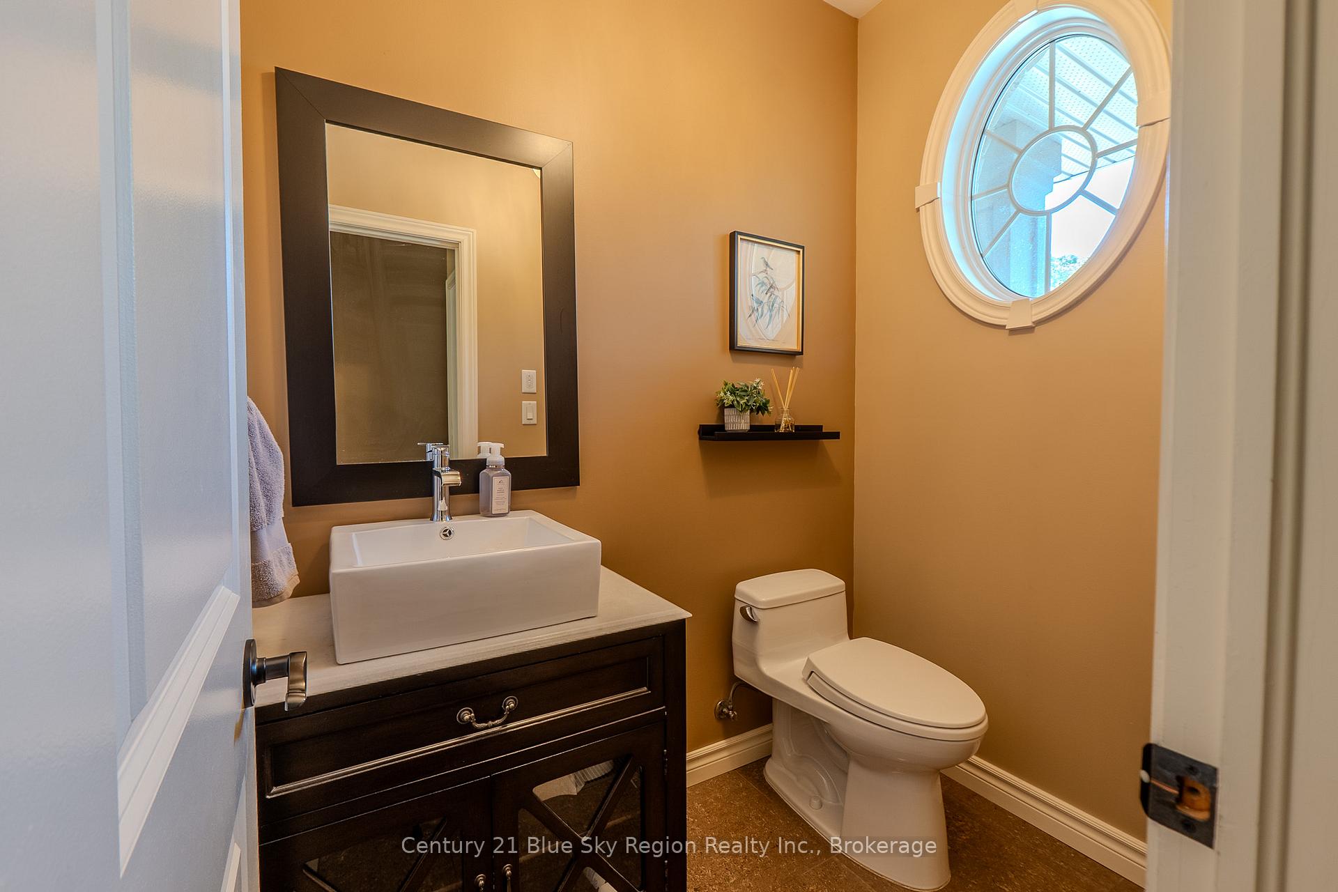 Photo 24 of 435 Surrey Drive, North Bay, Airport — HOMEH