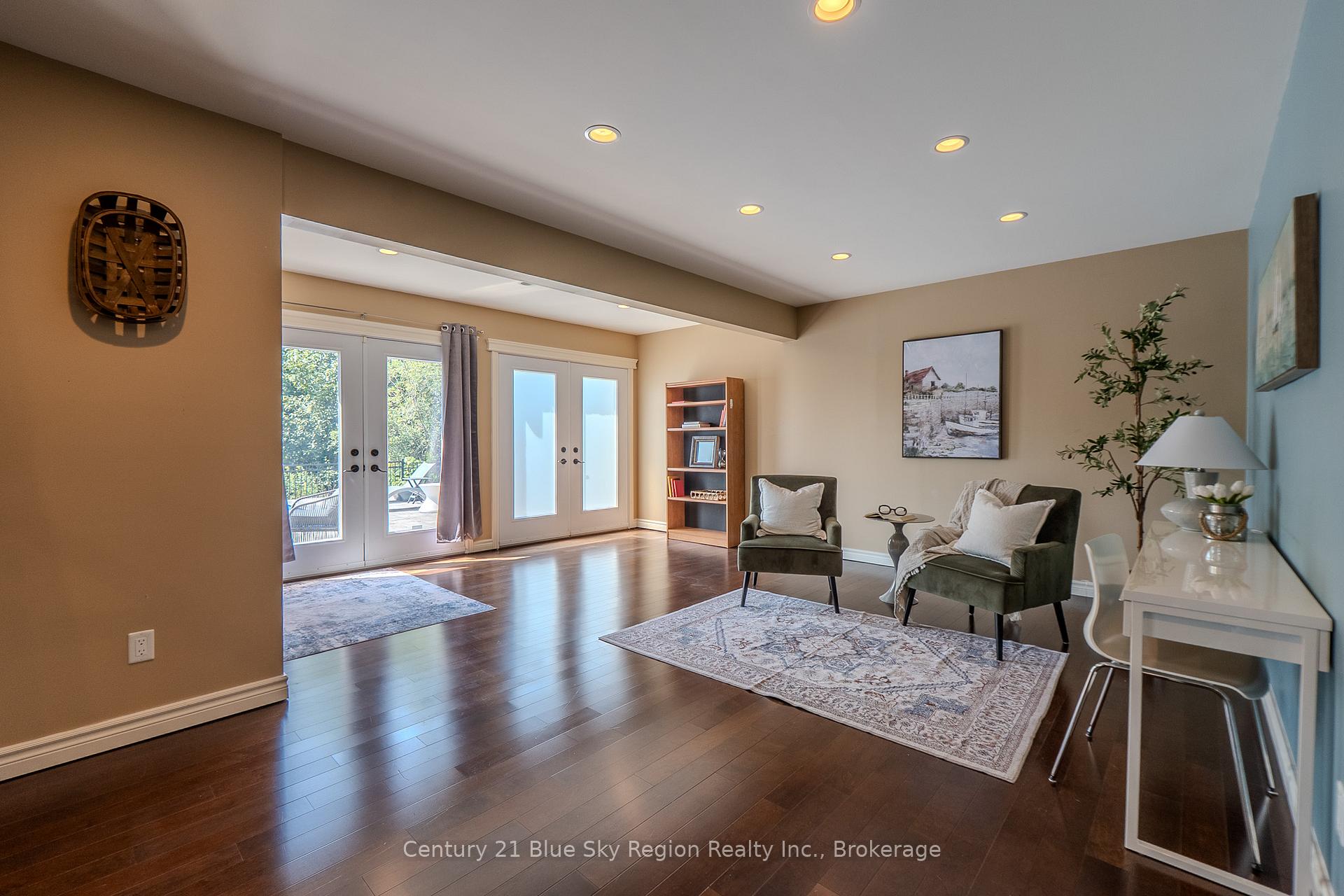 Photo 28 of 435 Surrey Drive, North Bay, Airport — HOMEH