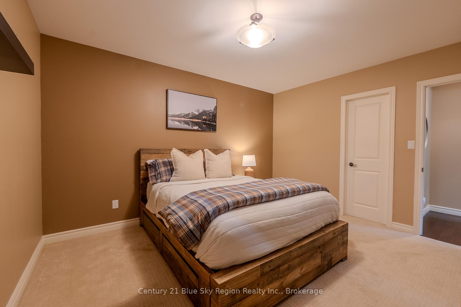 Photo 31 of 435 Surrey Drive, North Bay, Airport — HOMEH