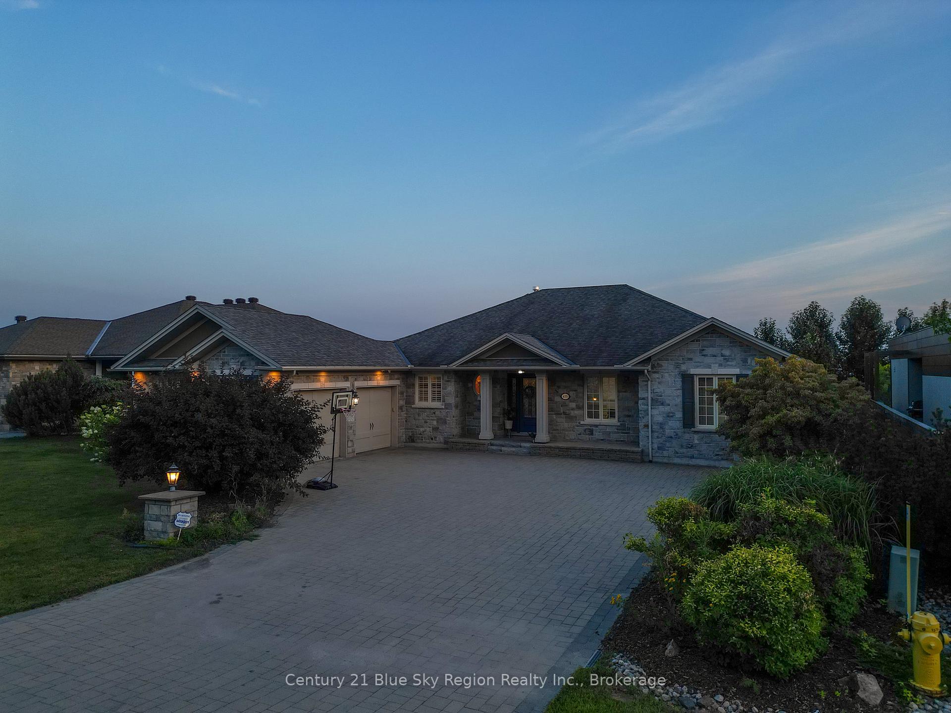Photo 45 of 435 Surrey Drive, North Bay, Airport — HOMEH
