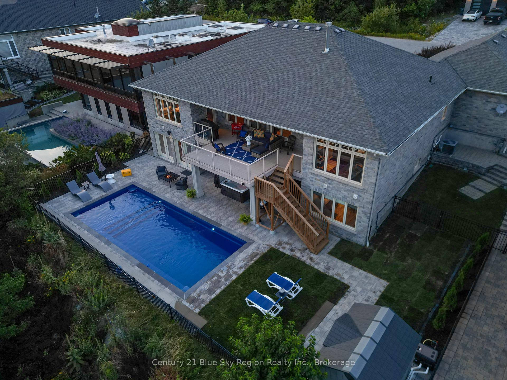 Photo 48 of 435 Surrey Drive, North Bay, Airport — HOMEH