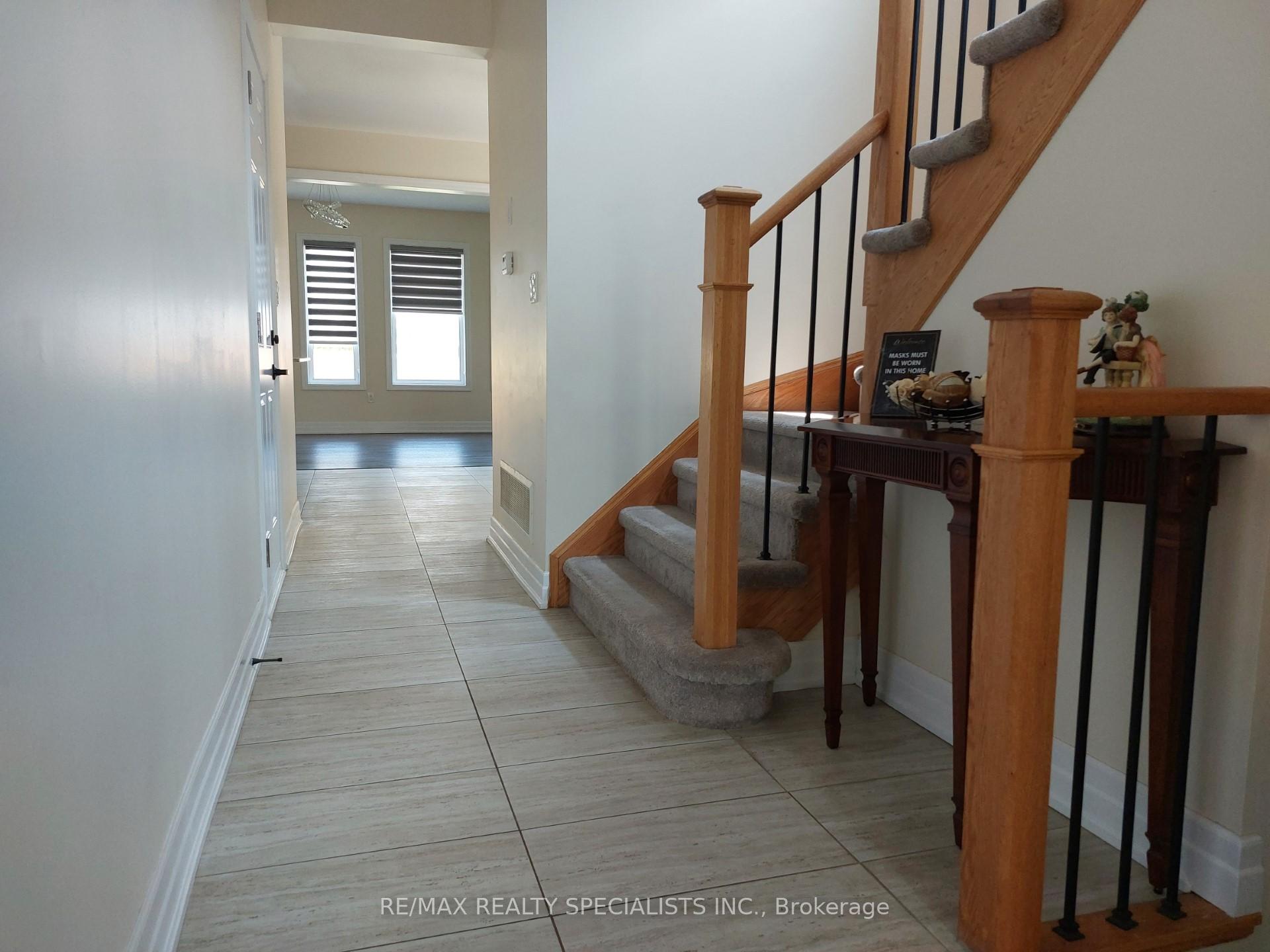Photo 3 of 4355 Eclipse Way, Niagara Falls, Lyons Creek — HOMEH