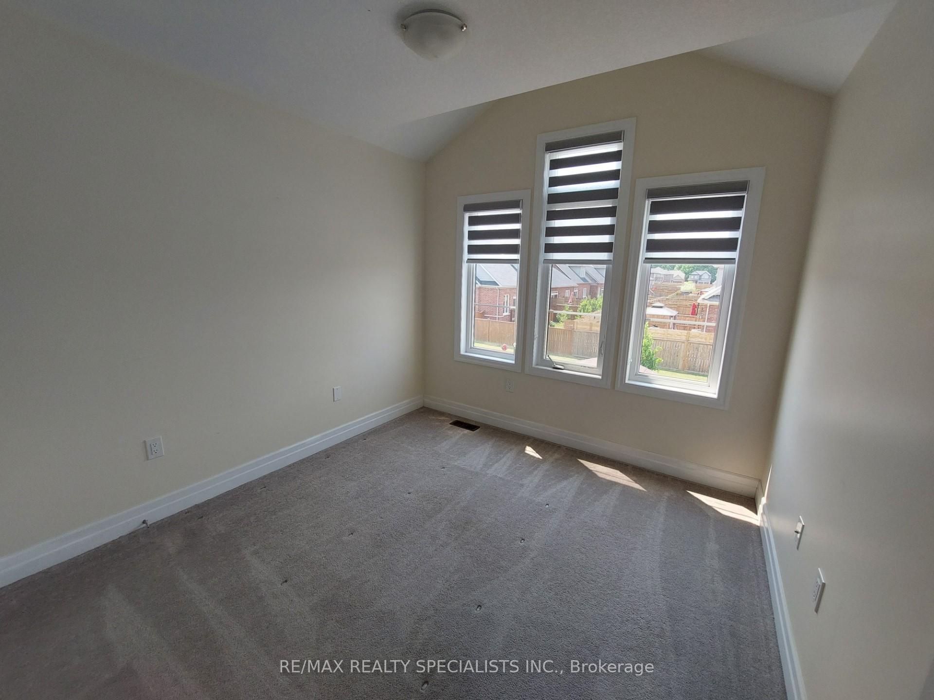Photo 13 of 4355 Eclipse Way, Niagara Falls, Lyons Creek — HOMEH