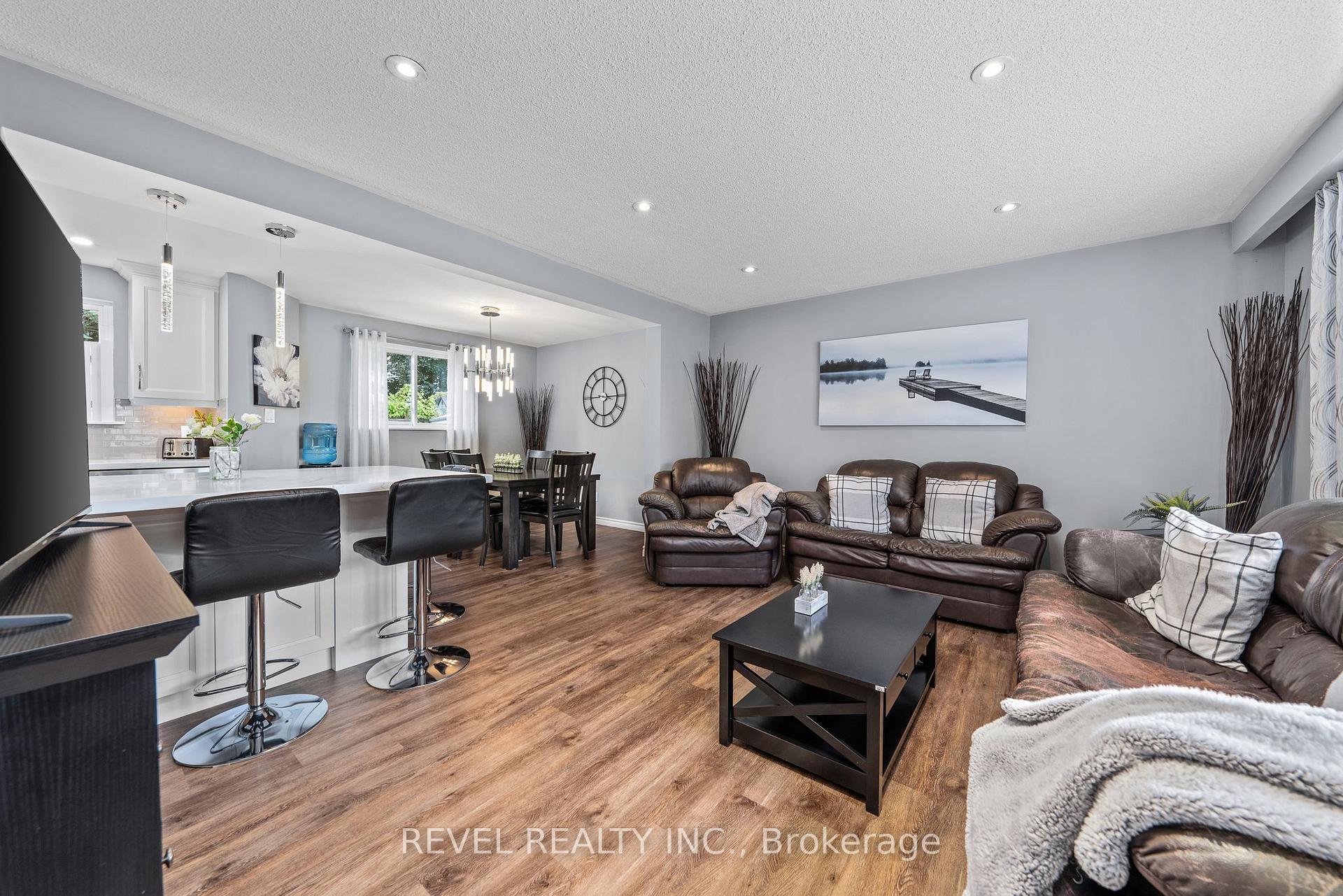 Photo 8 of 21 Adeline Avenue, New Tecumseth, Tottenham — HOMEH