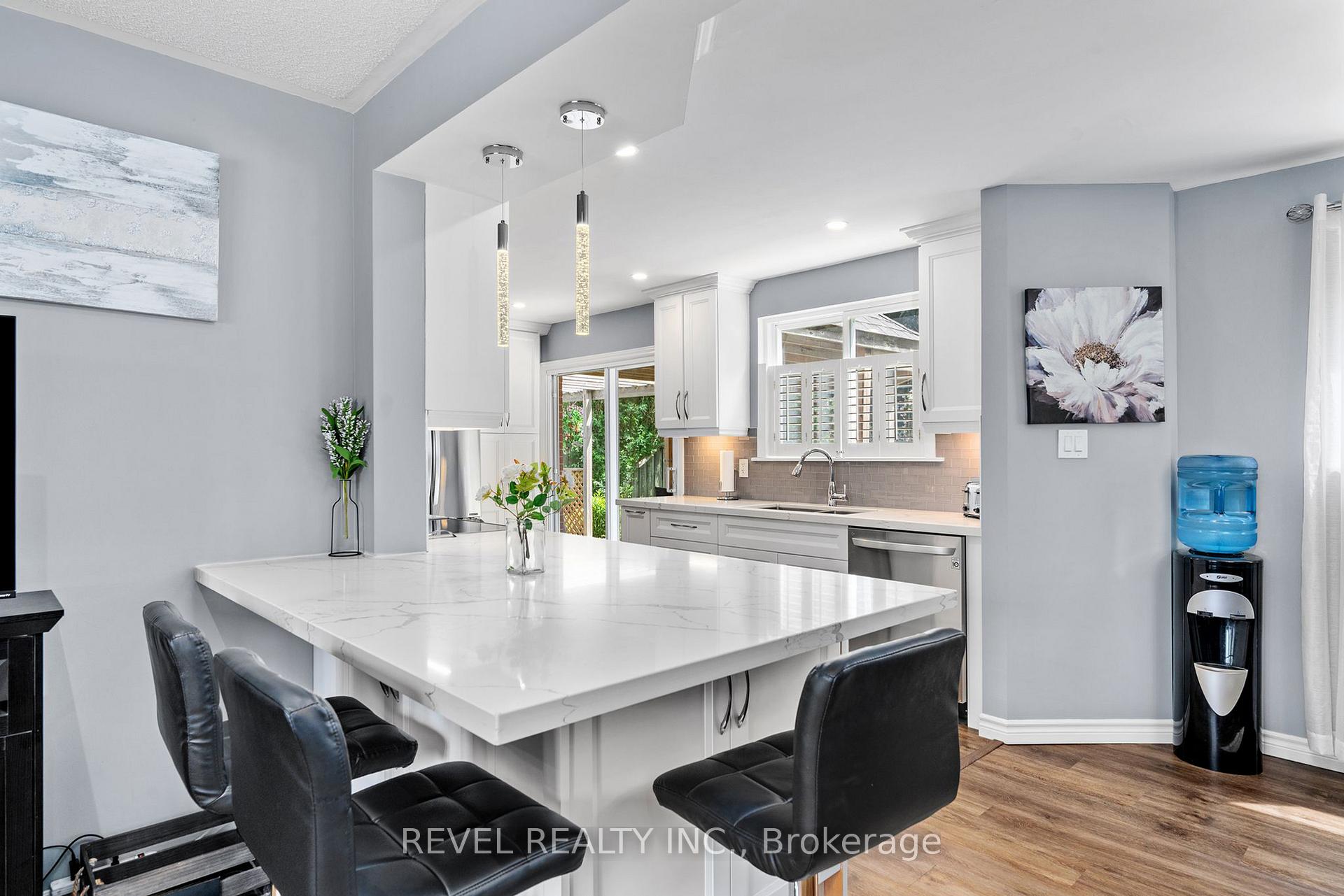 Photo 12 of 21 Adeline Avenue, New Tecumseth, Tottenham — HOMEH