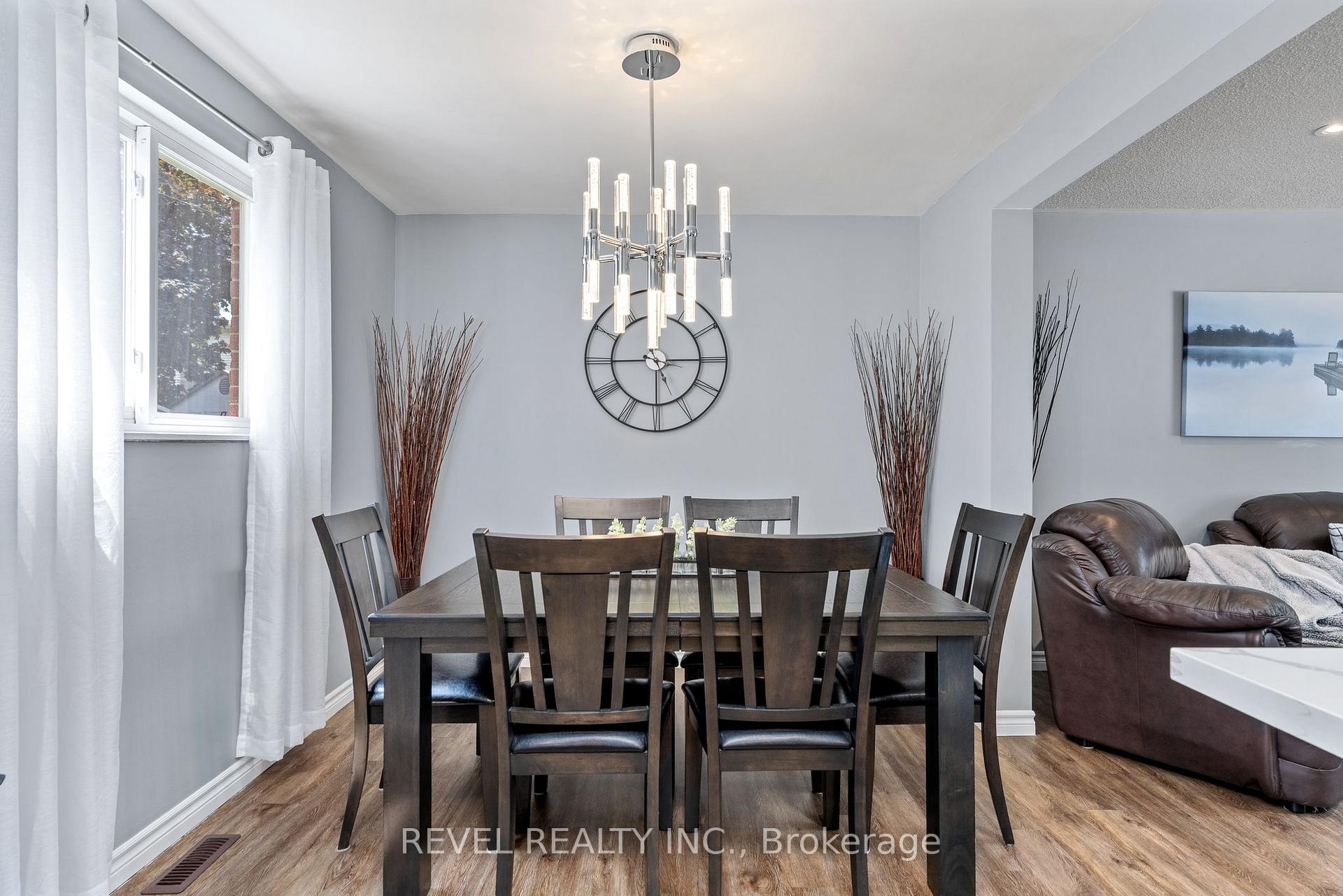 Photo 14 of 21 Adeline Avenue, New Tecumseth, Tottenham — HOMEH