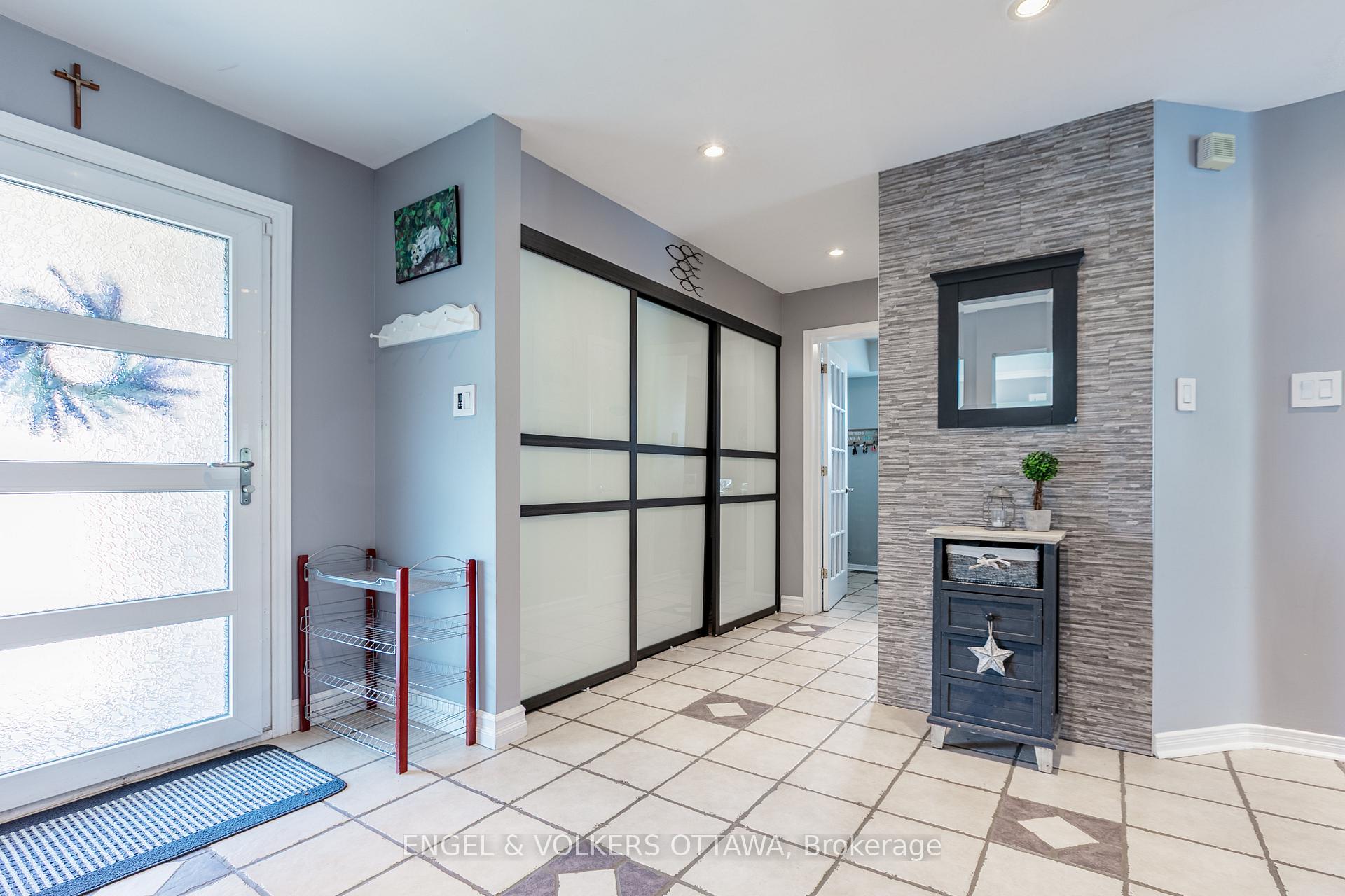 Photo 9 of 6149 Westwater Crescent, Ottawa, Chapel Hill South - Orleans Village — HOMEH