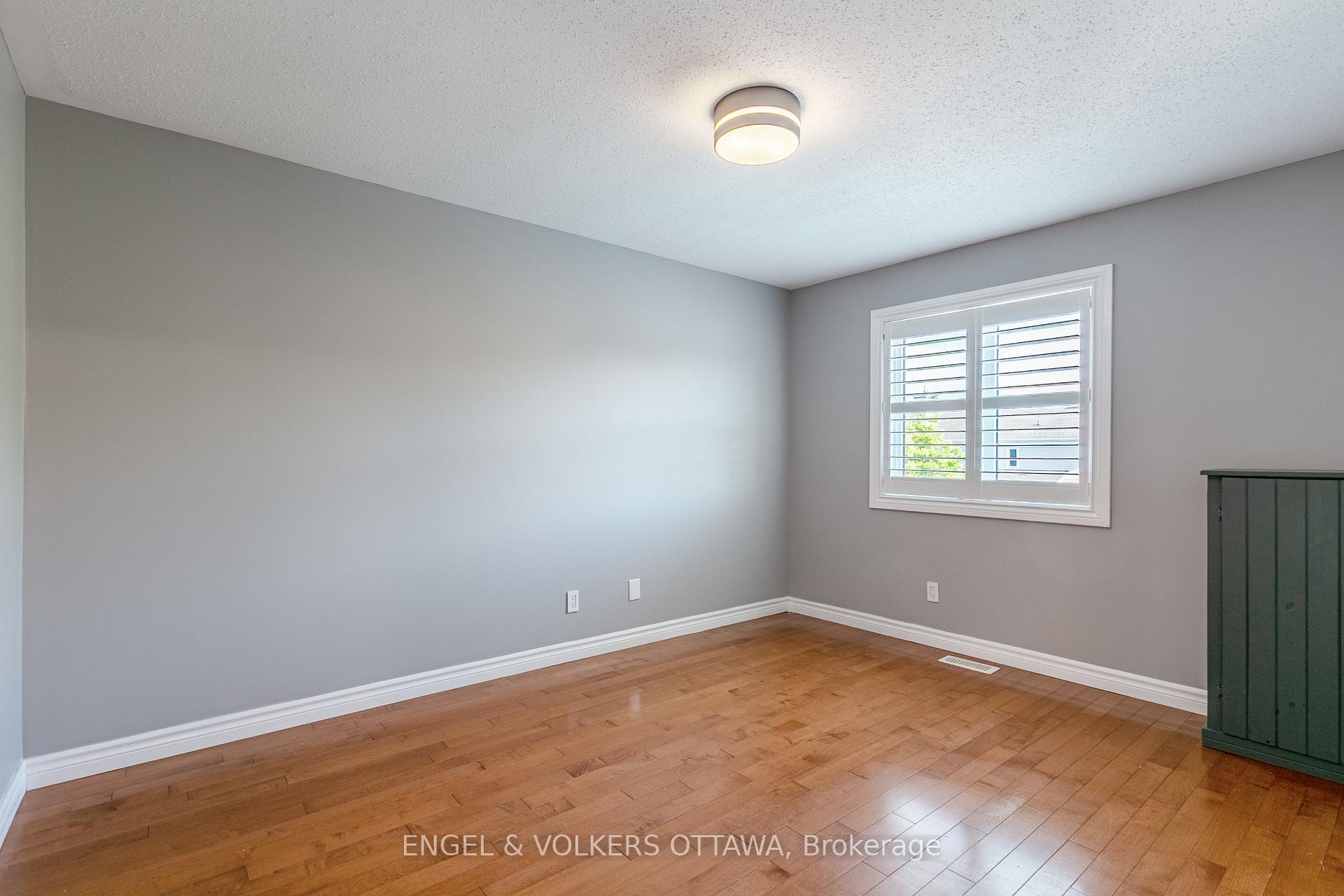 Photo 32 of 6149 Westwater Crescent, Ottawa, Chapel Hill South - Orleans Village — HOMEH