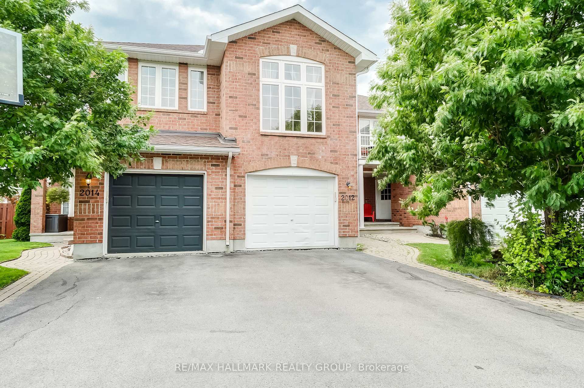 Photo 1 of 2012 Azalea Lane, Ottawa, Springridge/East Village — HOMEH
