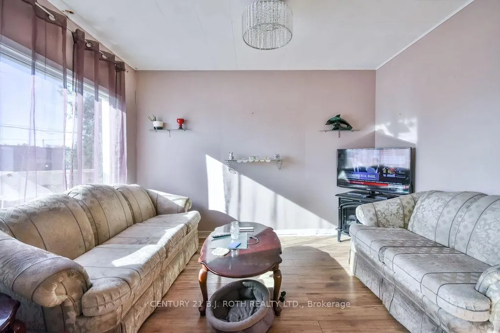Photo 16 of 200 Edward Street, Orillia — HOMEH