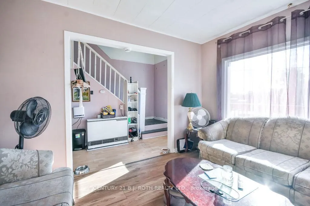 Photo 17 of 200 Edward Street, Orillia — HOMEH