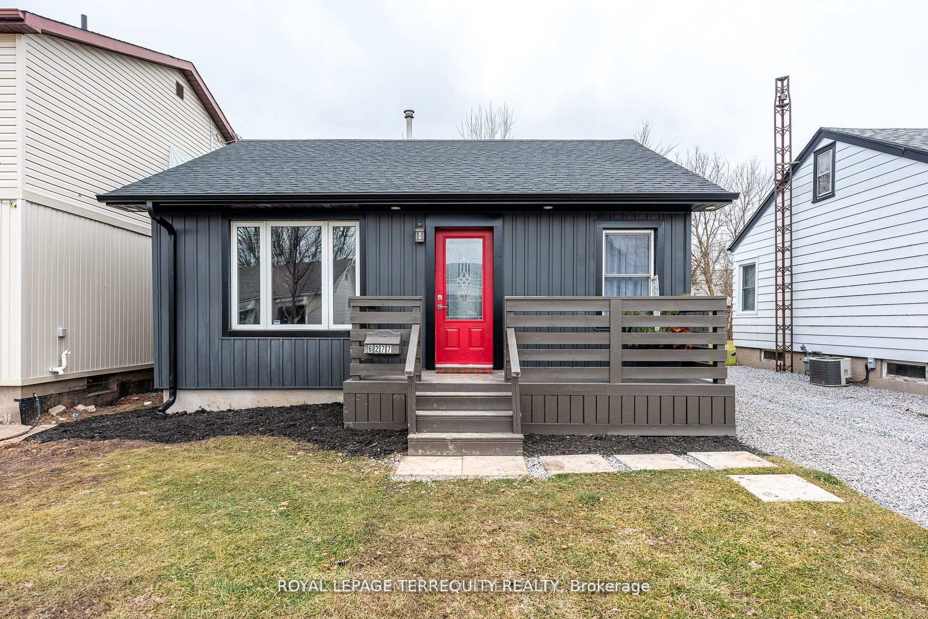 Photo 1 of 6277 Cadham Street, Niagara Falls, Arad/Fallsview — HOMEH