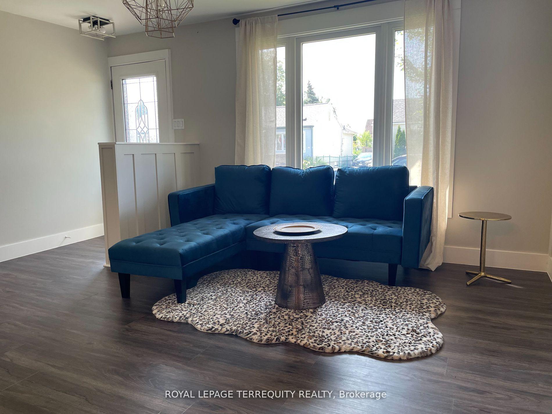 Photo 2 of 6277 Cadham Street, Niagara Falls, Arad/Fallsview — HOMEH