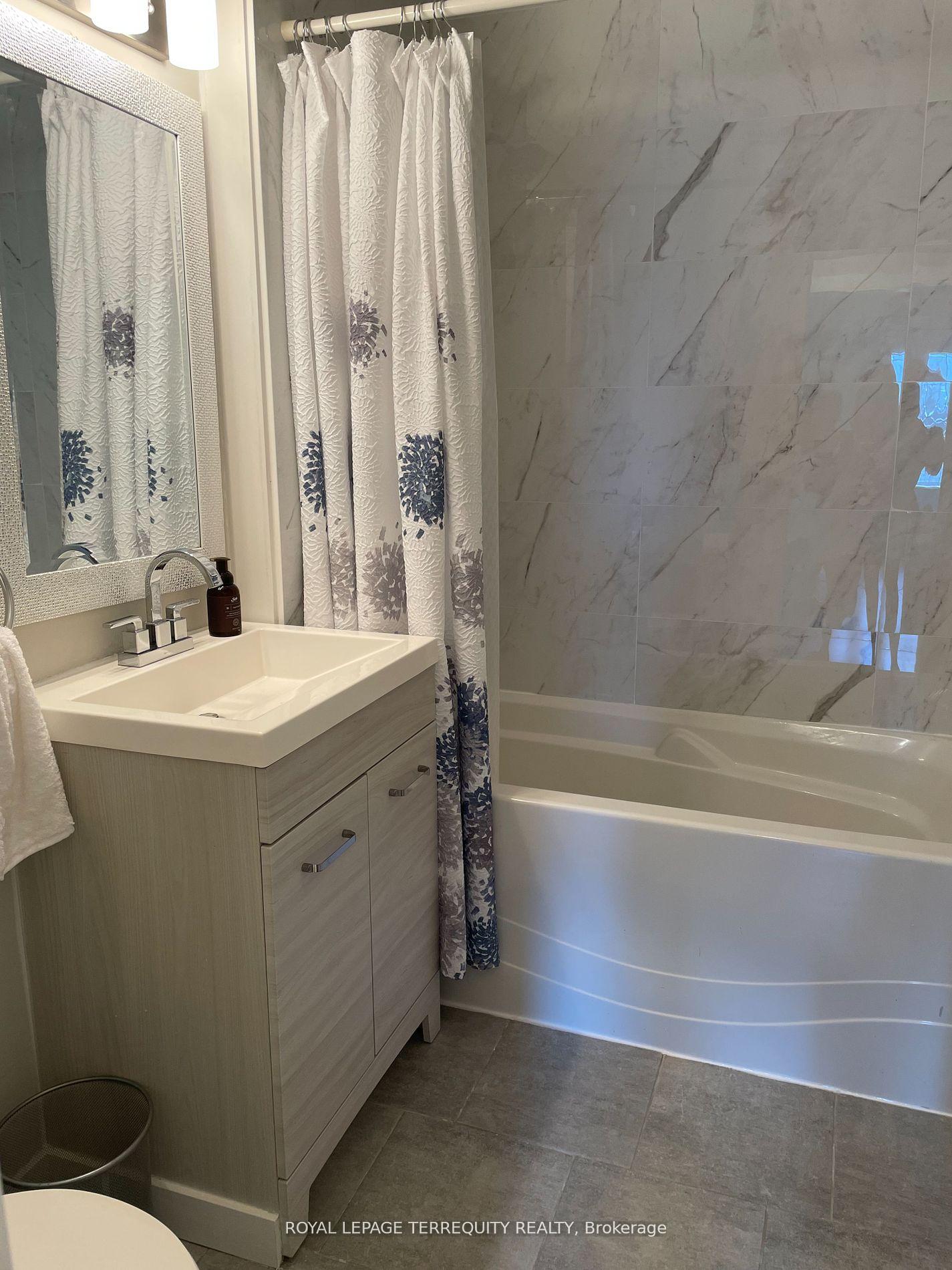Photo 7 of 6277 Cadham Street, Niagara Falls, Arad/Fallsview — HOMEH