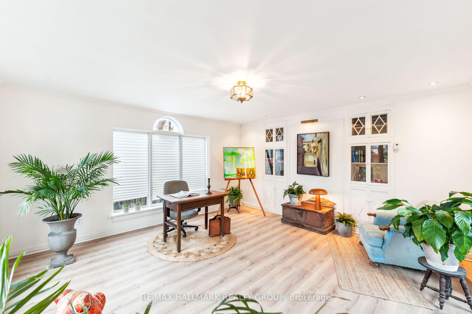 Photo 14 of 28 Queen Mary Street, Ottawa, Overbrook — HOMEH