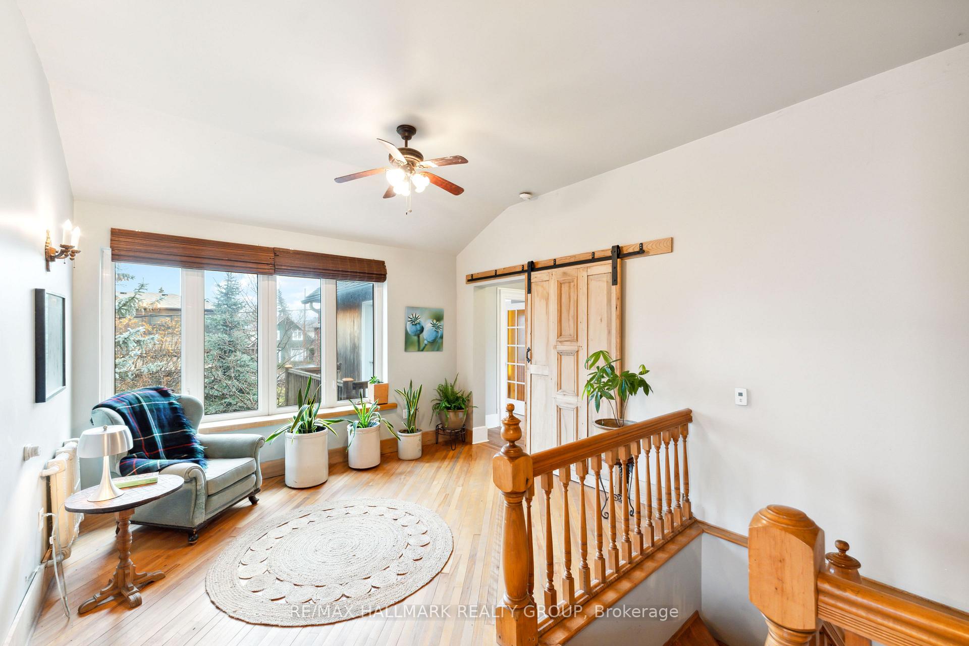 Photo 17 of 28 Queen Mary Street, Ottawa, Overbrook — HOMEH