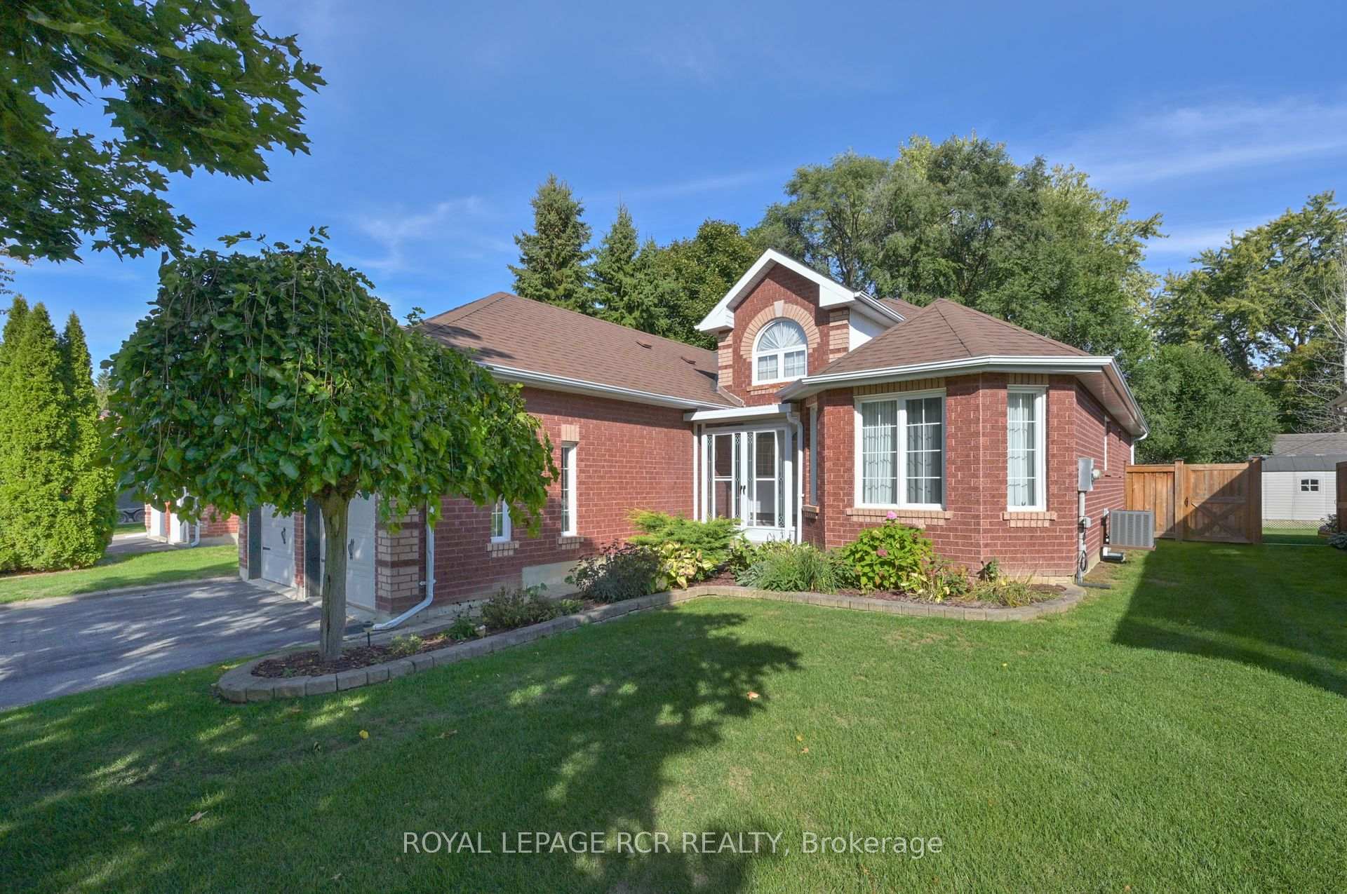 Photo 2 of 159 Bowerman Boulevard, New Tecumseth, Alliston — HOMEH
