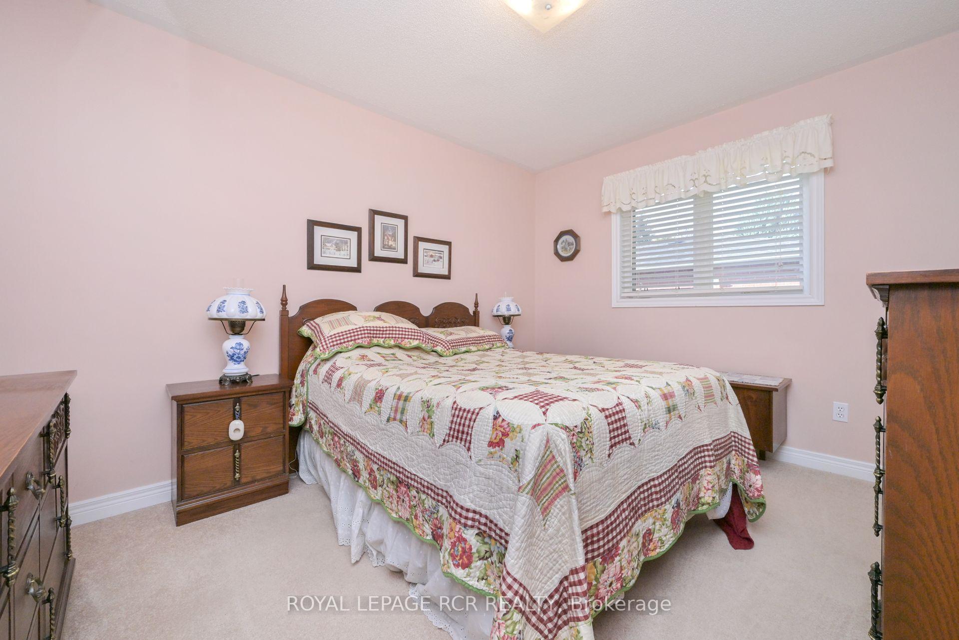 Photo 21 of 159 Bowerman Boulevard, New Tecumseth, Alliston — HOMEH