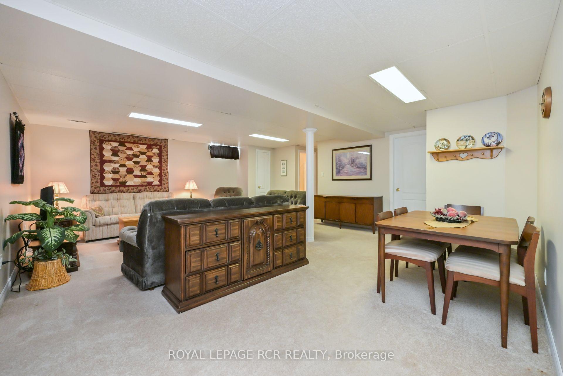 Photo 26 of 159 Bowerman Boulevard, New Tecumseth, Alliston — HOMEH