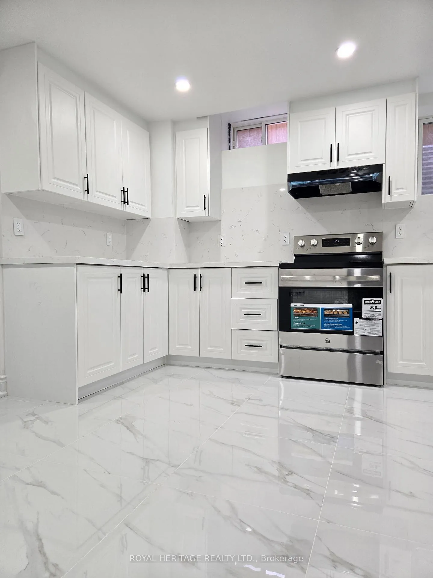 Photo 16 of 985 Black Cherry Bsmt Drive, Oshawa, Taunton — HOMEH