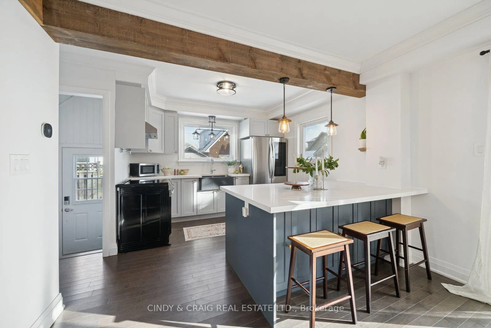 Photo 7 of 313 Colborne Street E, Oshawa, O'Neill — HOMEH