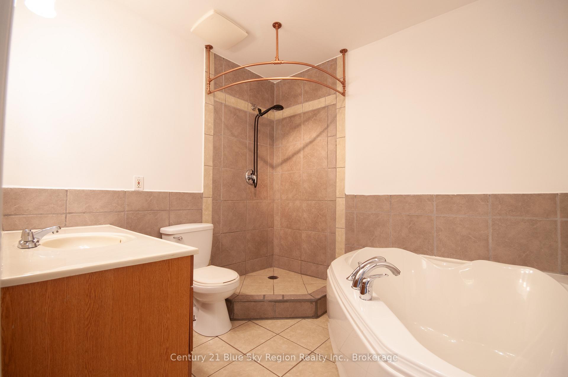 Photo 17 of 6 Portage Avenue, North Bay, Ferris — HOMEH