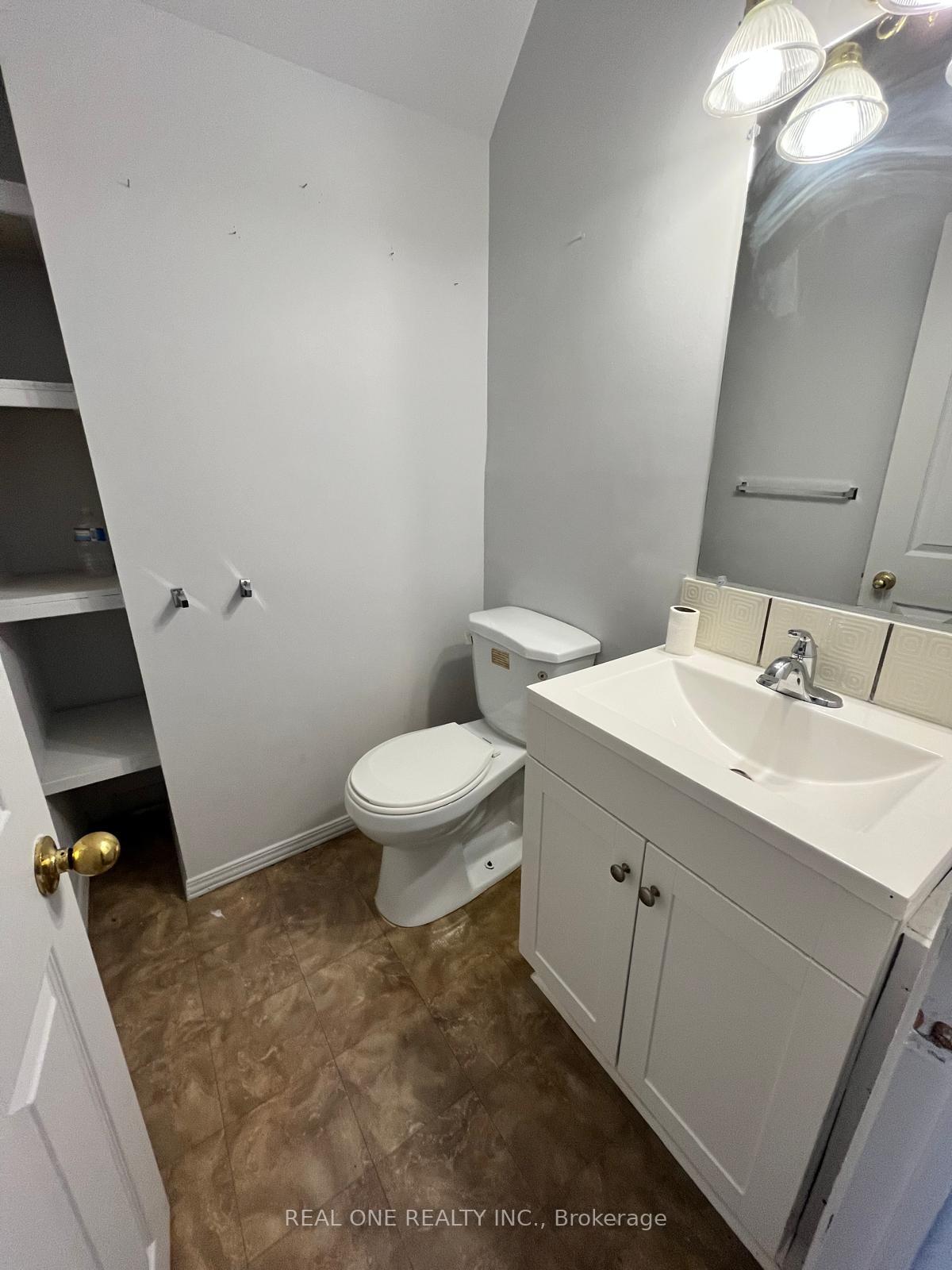 Photo 8 of Unit 1, 216 John Street, Orillia — HOMEH