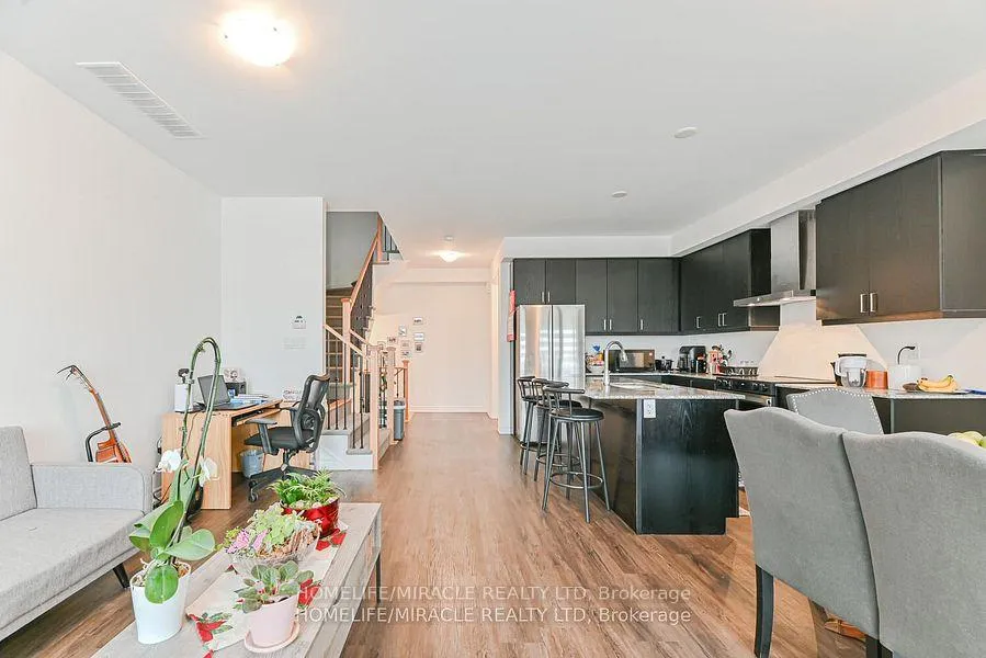 Photo 25 of 138 Elgin Street, Orillia — HOMEH