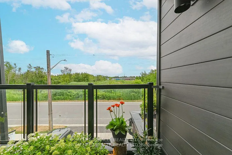 Photo 49 of 138 Elgin Street, Orillia — HOMEH