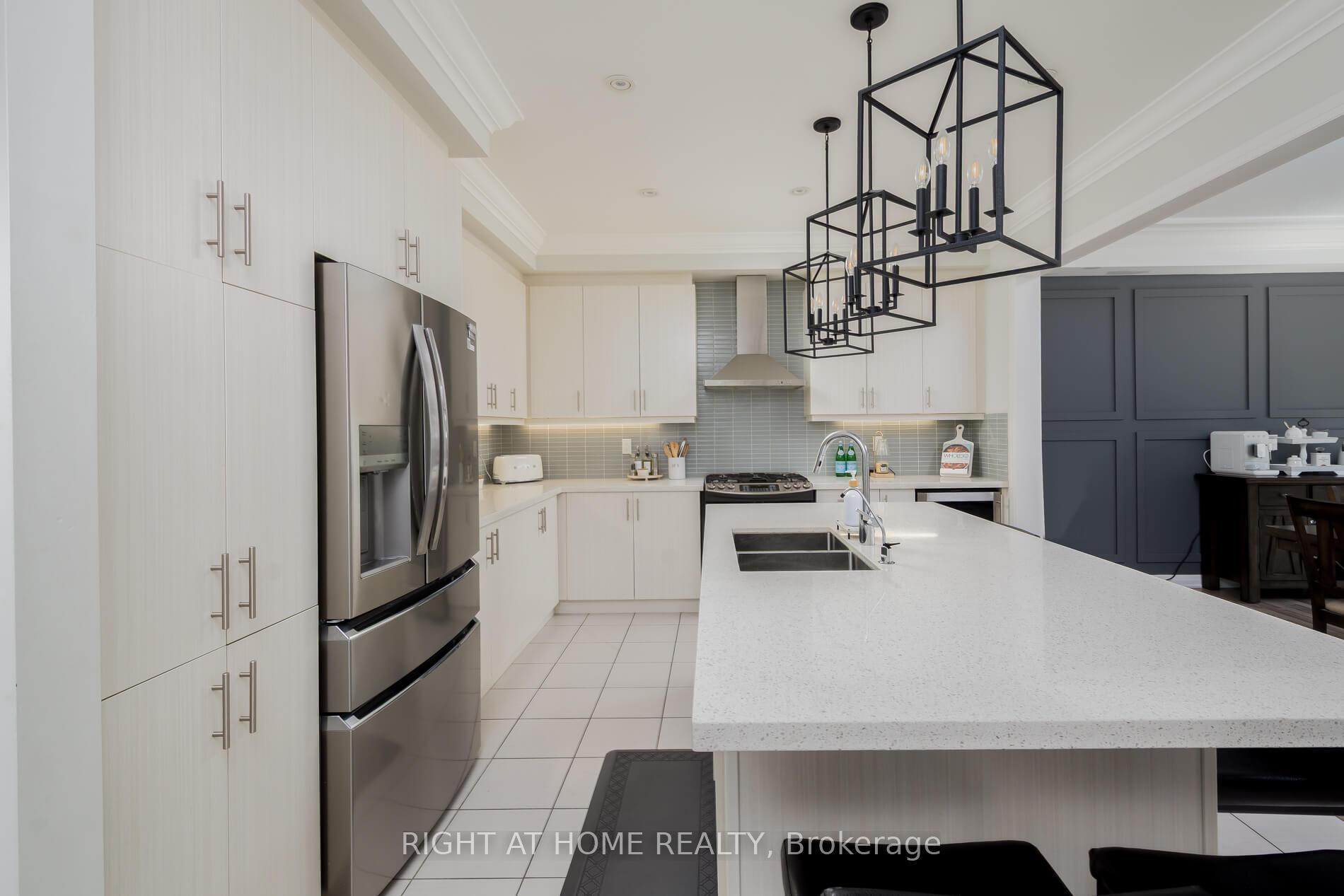 Photo 10 of 37 Jenkins Avenue, New Tecumseth, Tottenham — HOMEH