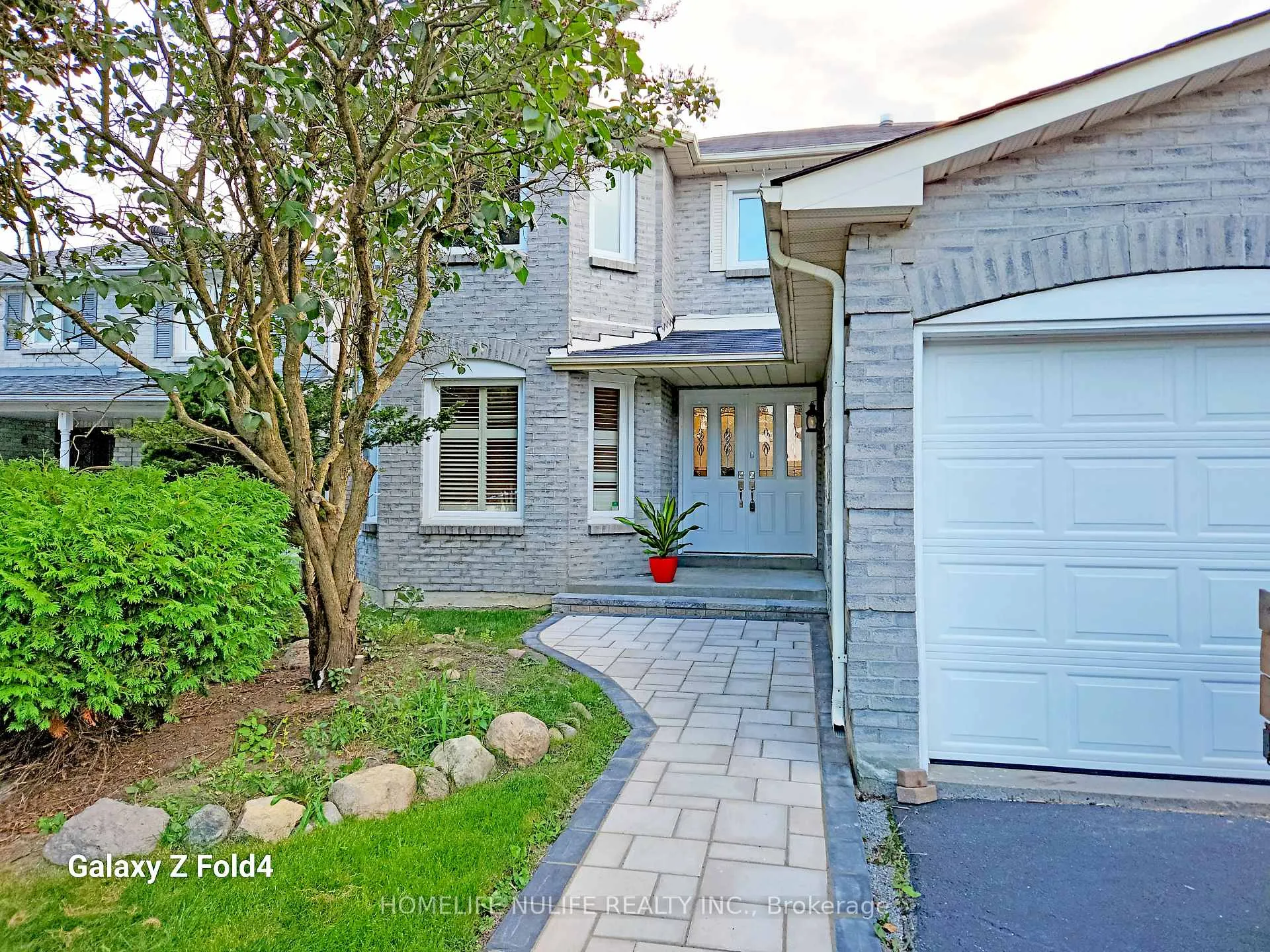 Photo 1 of 942 Snowbird Street, Oshawa, Northglen — HOMEH