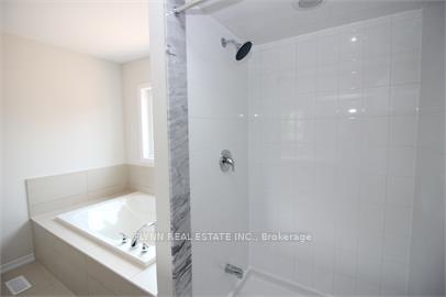 Photo 8 of 8058 Hackberry Trail, Niagara Falls, Brown — HOMEH