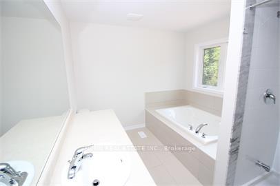 Photo 9 of 8058 Hackberry Trail, Niagara Falls, Brown — HOMEH
