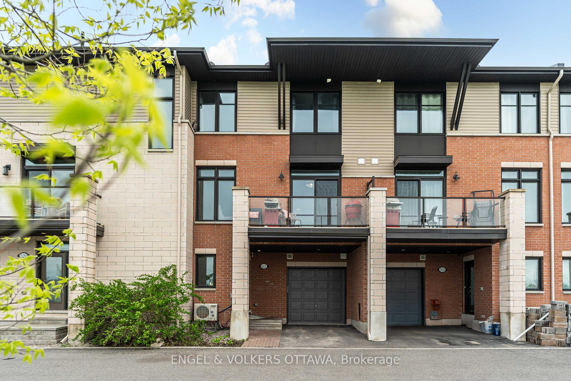 Photo 2 of 501 Chaperal Private, Ottawa, Avalon West — HOMEH