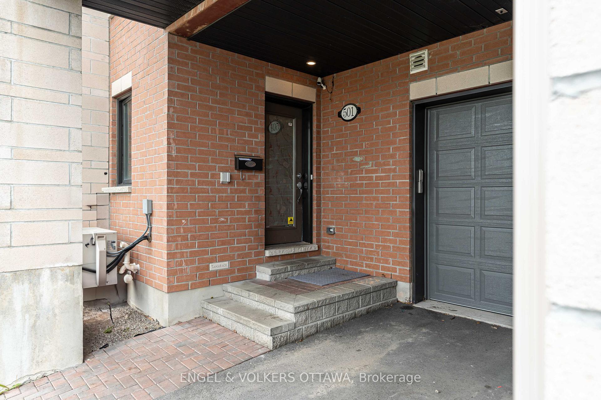 Photo 4 of 501 Chaperal Private, Ottawa, Avalon West — HOMEH