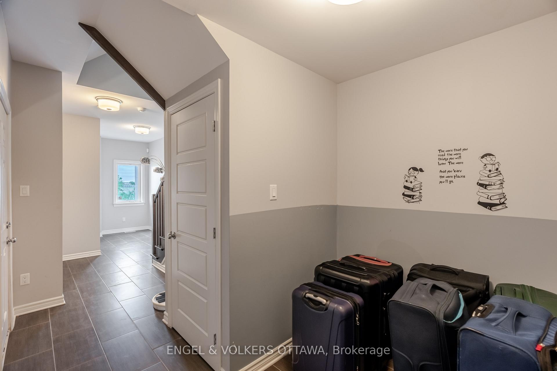 Photo 9 of 501 Chaperal Private, Ottawa, Avalon West — HOMEH