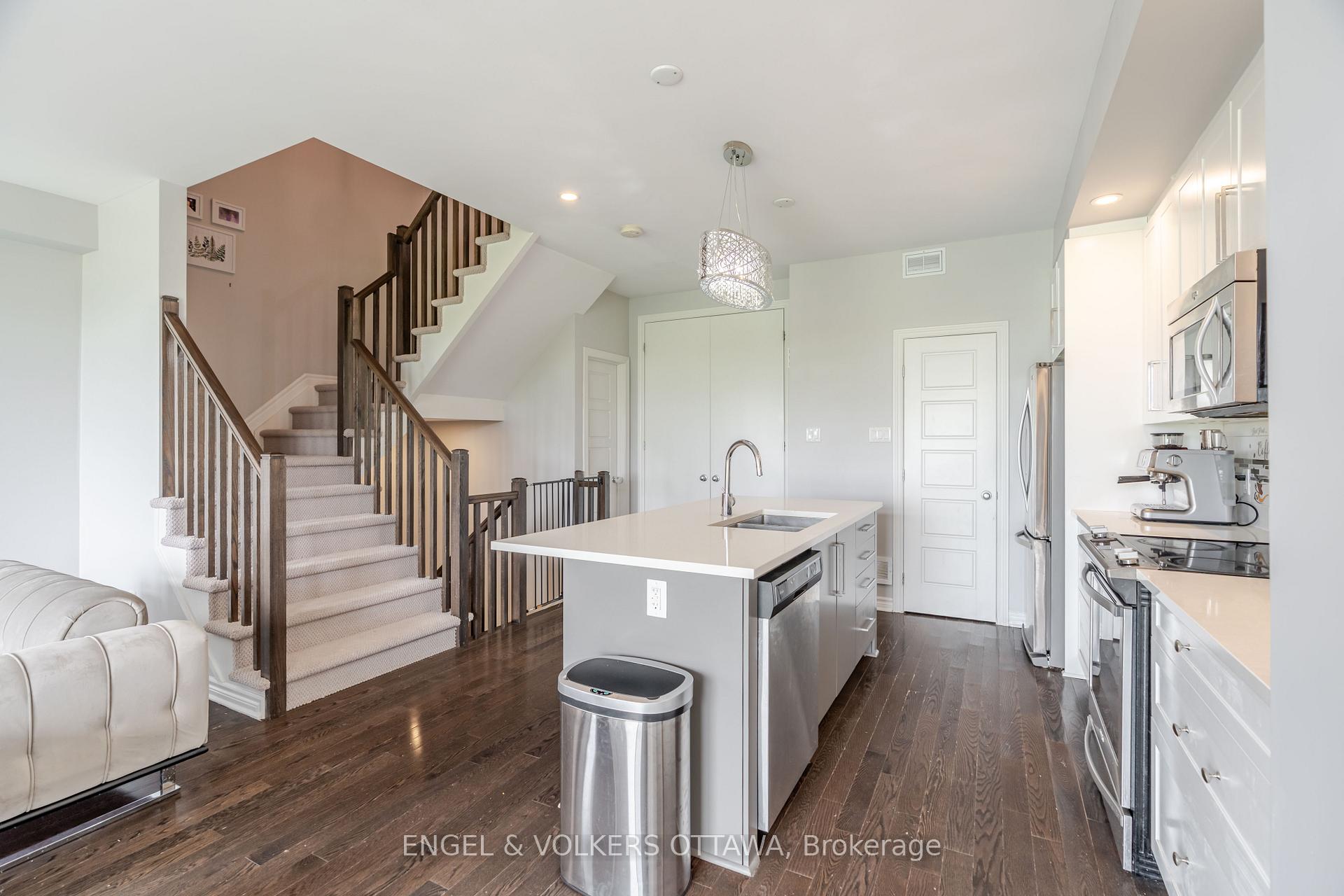 Photo 19 of 501 Chaperal Private, Ottawa, Avalon West — HOMEH