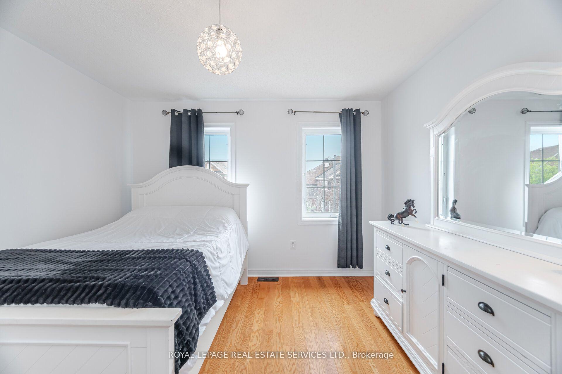 Photo 19 of 137 Holmes Crescent, Milton, Scott — HOMEH