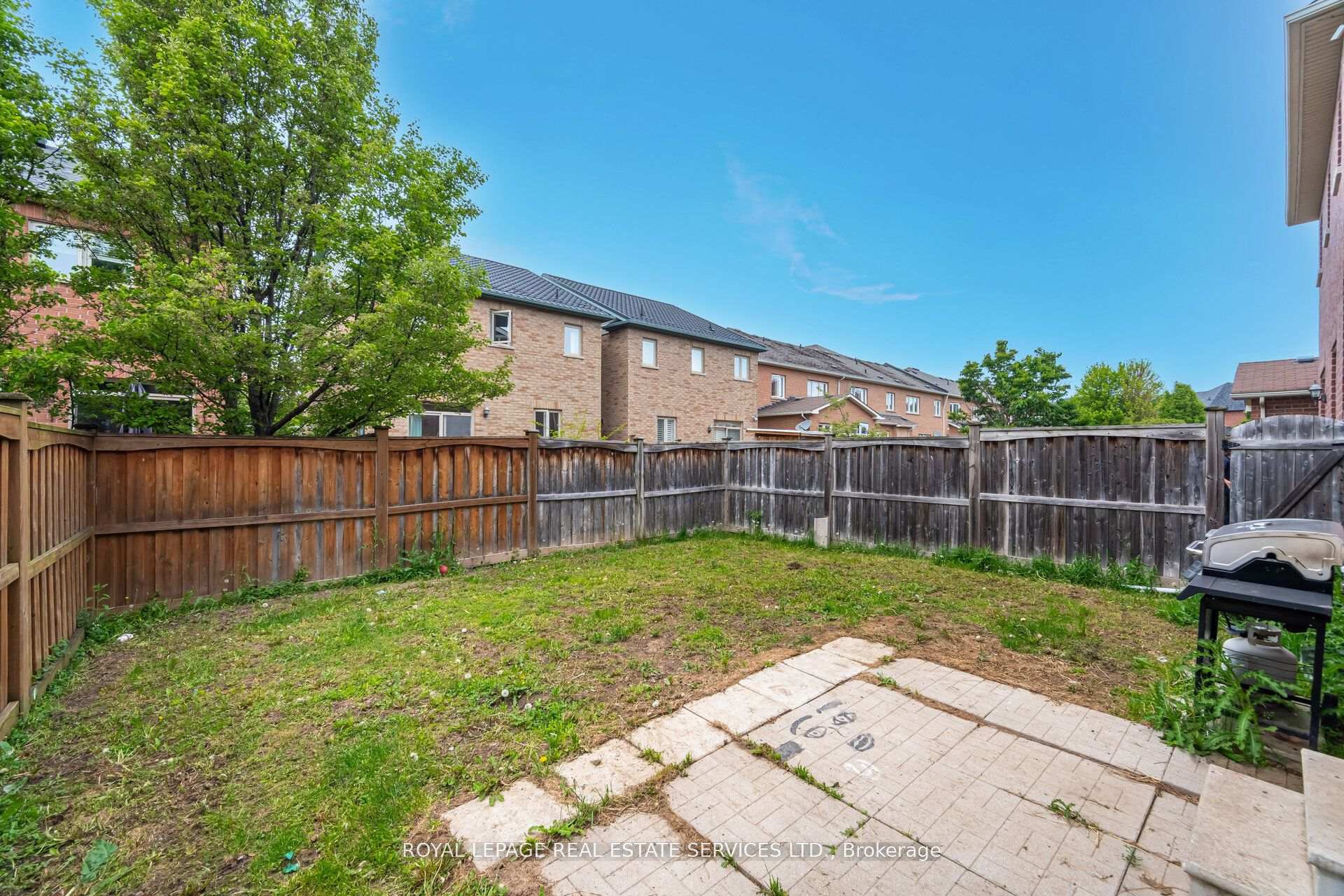 Photo 28 of 137 Holmes Crescent, Milton, Scott — HOMEH