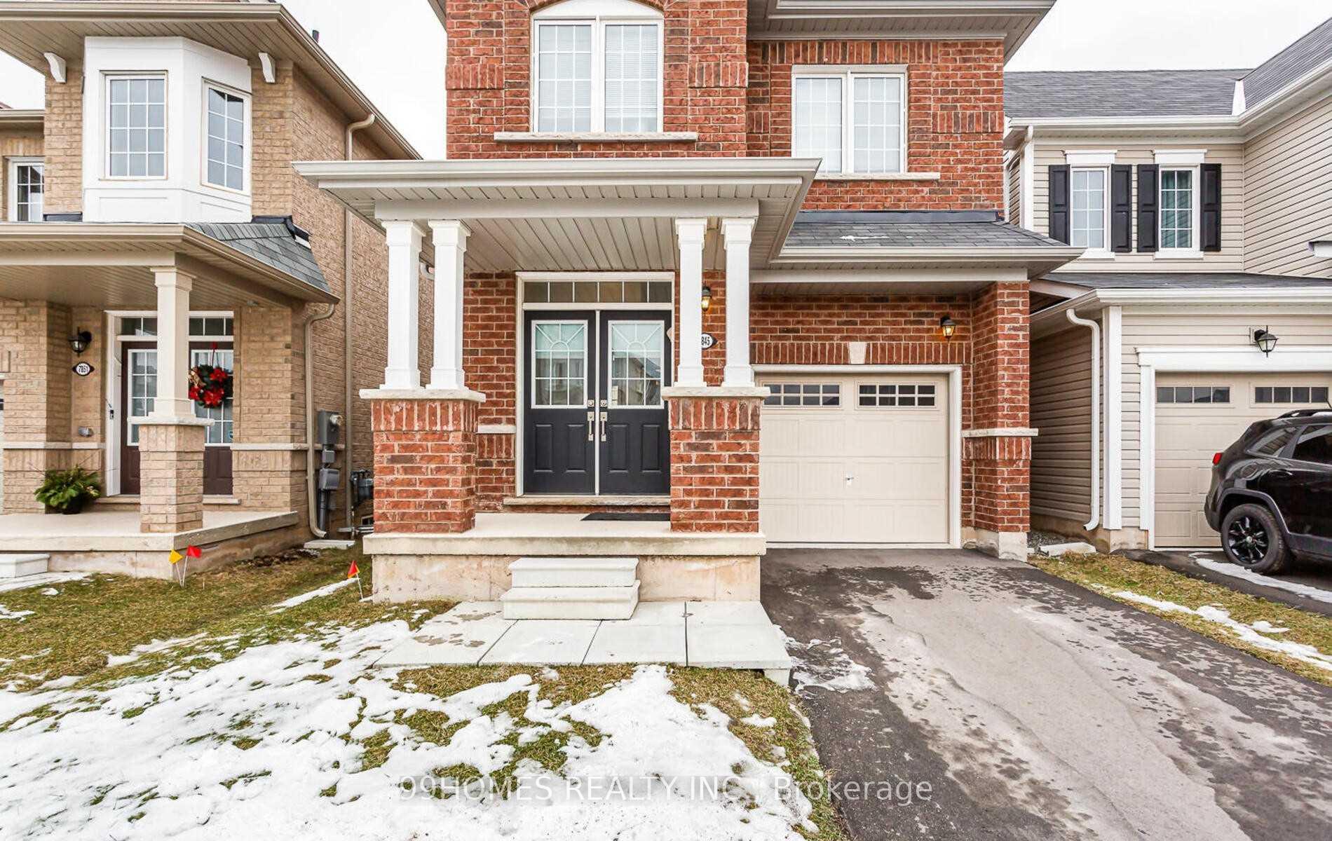 Photo 3 of 7845 Dockweed Drive, Niagara Falls, Brown — HOMEH