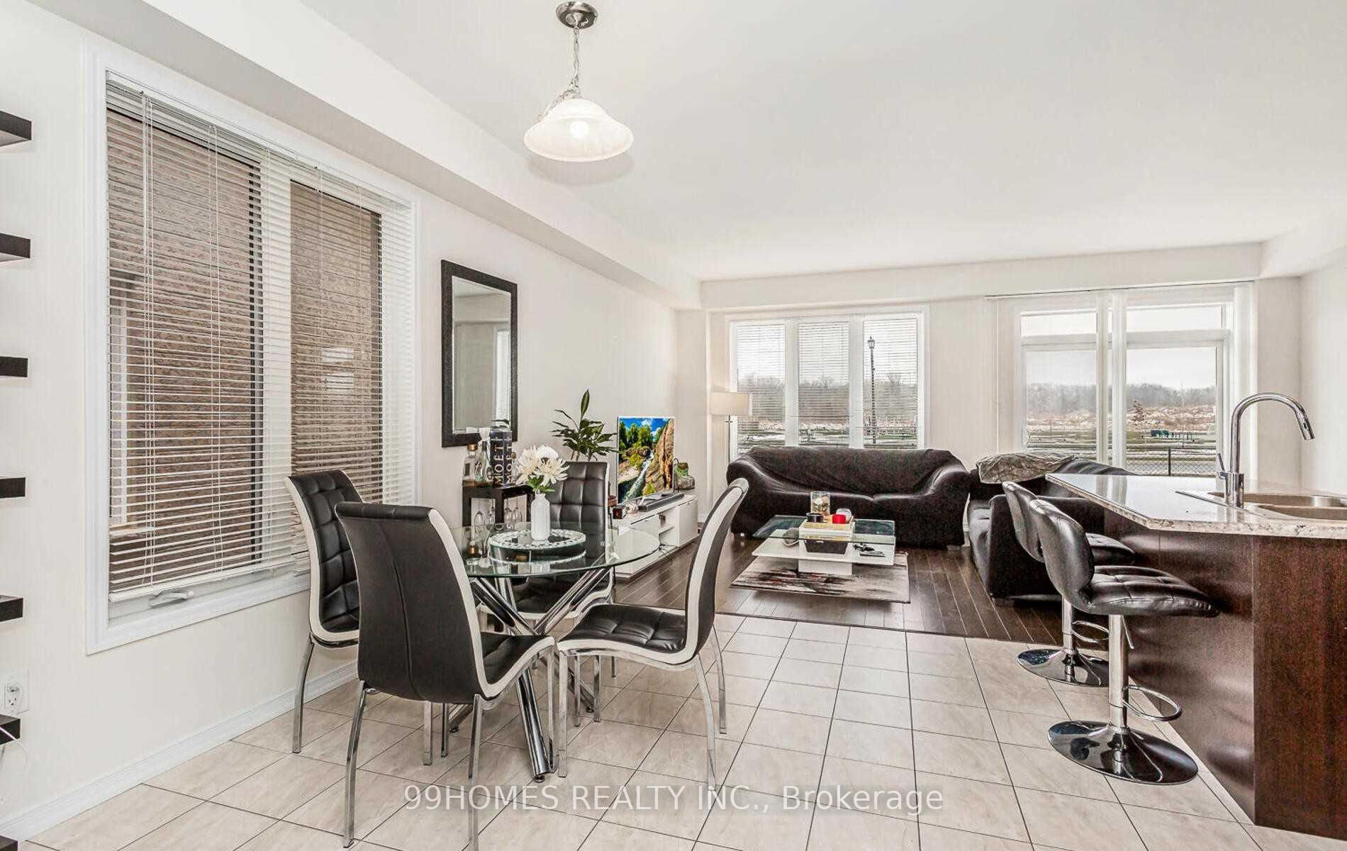 Photo 6 of 7845 Dockweed Drive, Niagara Falls, Brown — HOMEH